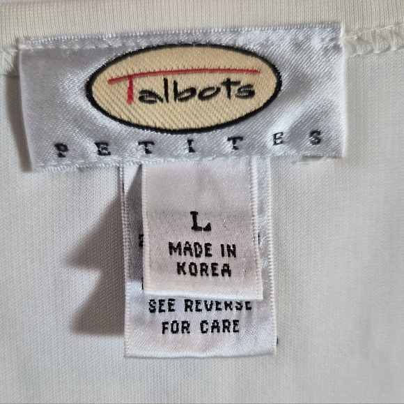 ​Talbots Petites White Beaded Neckline Short Sleeve Top Size LP - Picture 2 of 9